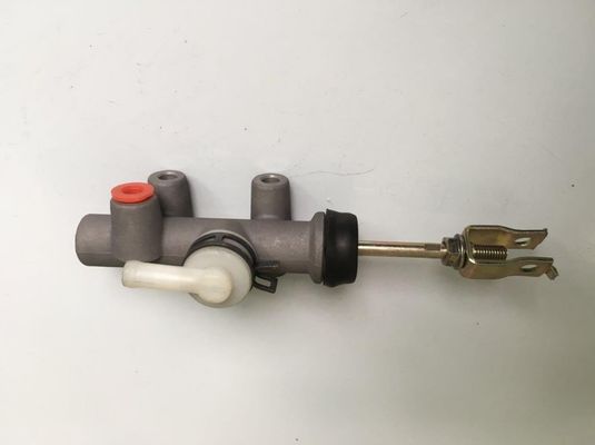 CYLINDER ASSY CLUTCH MASTER FITS Toyota 3142026170 Pompa di frizione per Toyota Hiace Dyna 31420-36130 31420-26170 31420-26160 Clutch Master Cylinder