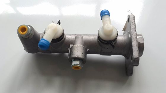 47201-36390 47201-36410 cilindro principale del freno 47201-36390 Fits FITS TOYOTA COASTER HZB50 1HZ Ricambi cilindro principale del freno 47201-36390 FITS COASTER Bus 1993-2001 2.7L 3.7D BB42L-BRMRS 1993-200