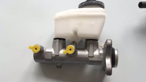 47201-60540 47201-60570 FITS TOYOTA 47201-60540 Sottoinsieme del cilindro principale dei freni 1FZFE FZJ80L-GNPEKA 1992-1995