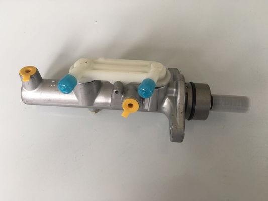 47201-44130 Fittura del cilindro principale del freno TOYOTA FRENCE MASTER CYLINDER SUB-ASSY 4720144130
