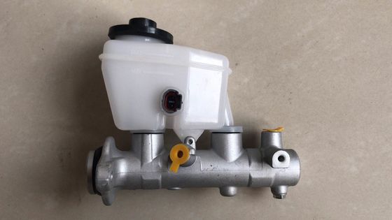 47201-60680 Cylinder Sub-assie Brake Master Brake Master Cylinder 47201-60680 Fit FITS TOYOTA Land Cruiser Prado HiluxFITS TOYOTA CYLINDER SUB-ASSY