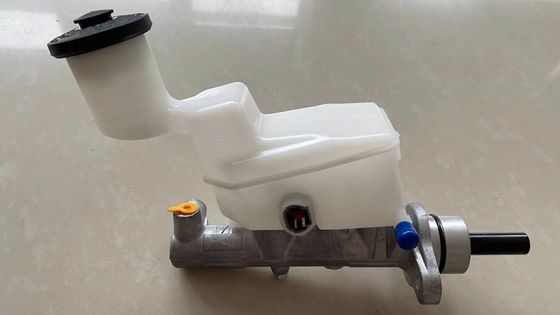 47201-33430 CYLINDER SUB-ASSY BRAKE MASTERAONE OEM FITS TOYOTA 4720133430 47201-33430 Brake Master Cylinder FITS TOYOTA Camry ACV30 2AZFE 2002- KDH Auto Parts
