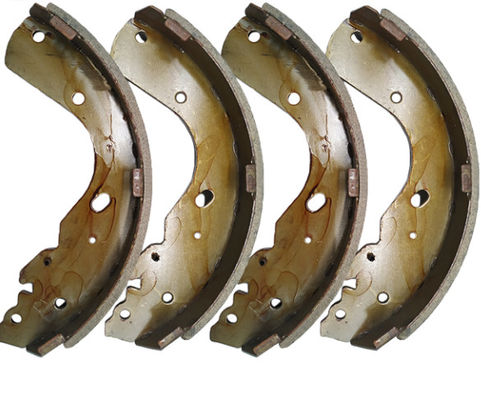 Isuzu D-Max 8-97947-802-0 Mitsubishi L200 Scarpe di freno a tamburo 4600A447