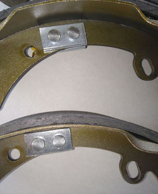 Sostituzione FN2809 delle ganasce del freno del tamburo di Fortuner 04495-OK070